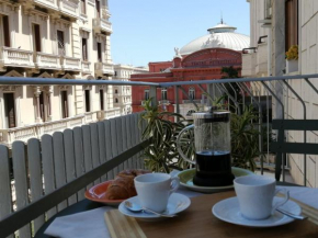 Centralissimo e confortevole, fronte Petruzzelli Bari